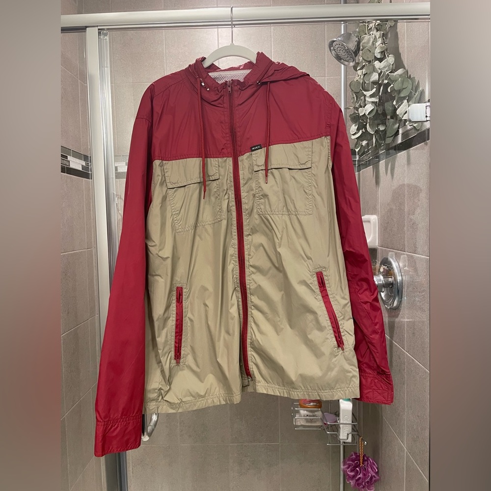 RVCA Men’s L Hooded Windbreaker